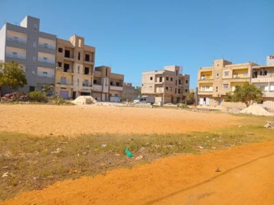 LOTS DE TERRAINS À VENDRE