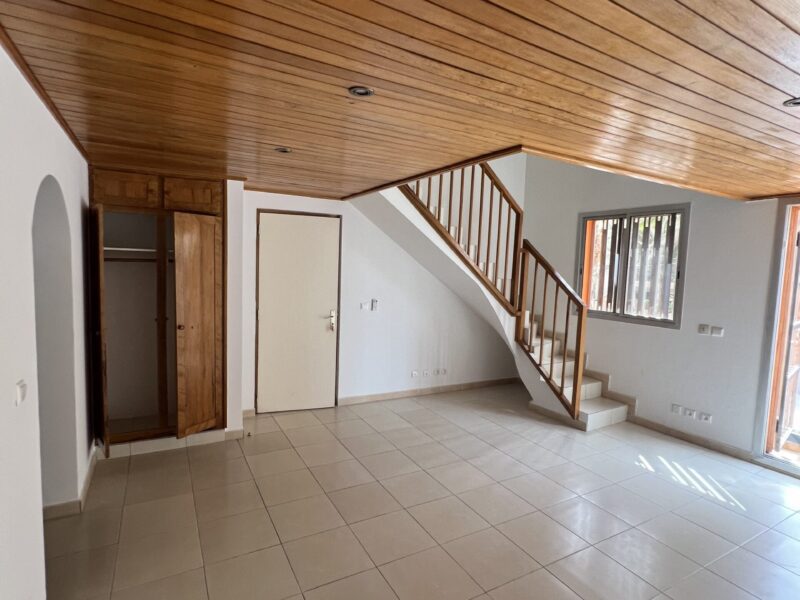 Belle villa de type F5 à Yoff Virage