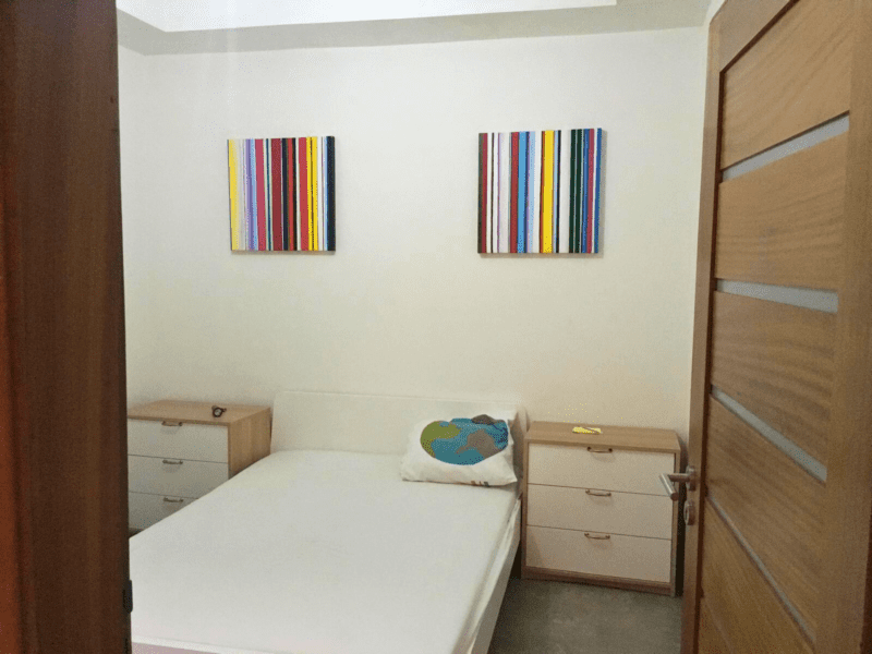 À LOUER – Duplex Meublé avec Piscine à Mermoz