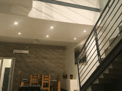 À LOUER – Duplex Meublé avec Piscine à Mermoz