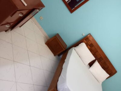 Chambre meublée climatisée disponible à la cité keur gorgui