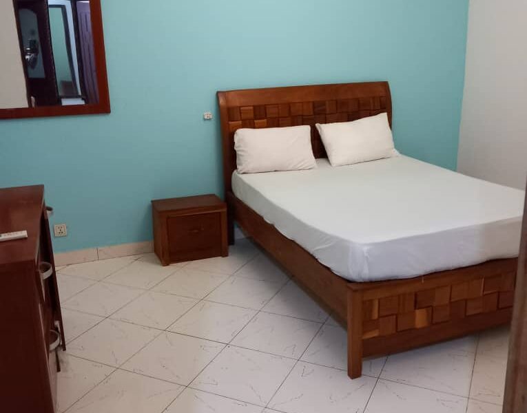 Chambre meublée climatisée disponible à la cité keur gorgui