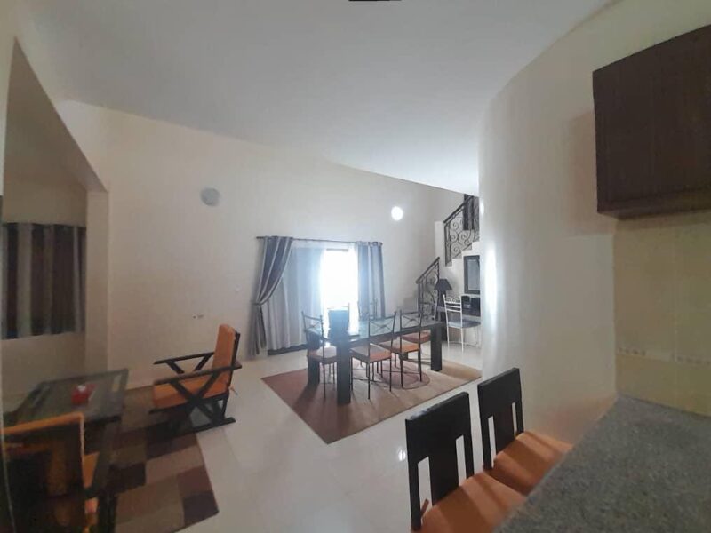 Villa 3 chambres + piscine à louer à Saly Portudal – 500 000 FCFA/mois