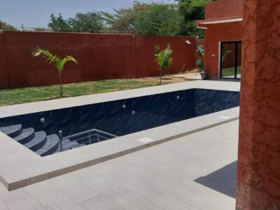 Villa 4 suites avec piscine à vendre à Gandigal – Terrain 655 m² – 130 millions FCFA