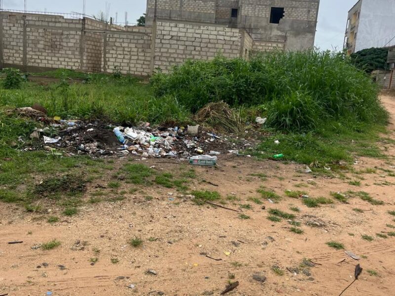 TERRAIN À VENDRE À MALICOUNDA – 500 M² – PROCHE ROUTE PRINCIPALE
